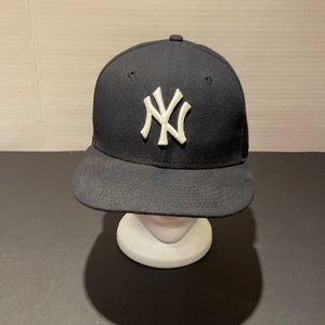 New York Yankees fitted hat